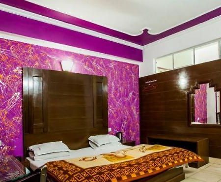Hotel Library Presidency Mussoorie Kültér fotó